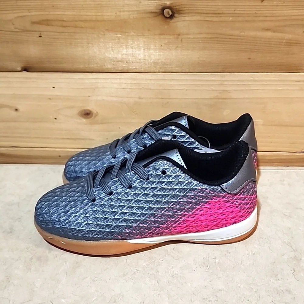 Girls Hawkwell Soccer Shoes size 11 NEW